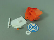 SPIELZEUG: Puste-Windrad orange, Pappscheibe blau/weiß