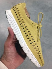 Nike Mayfly Woven Yellow