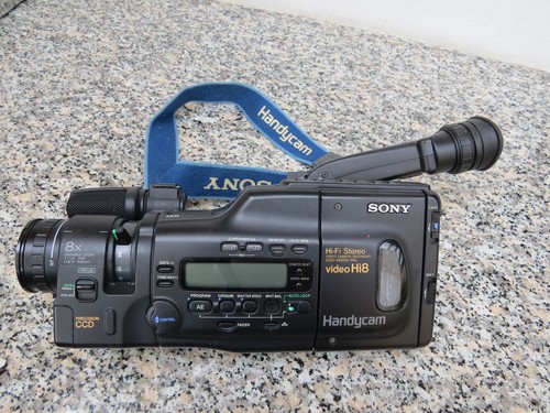 Sony handycam ccd v600e - sony,