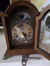  Tischuhr mit Mondphase, WUBA