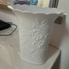 Vintage Kaiser German porcelain vase. Used. Dogwood Bloome #651.