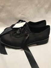 Oscar de la Renta Or Korri