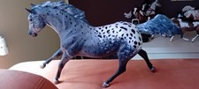 Breyer Pferd Repaint zum Grau-Schwarzen Appaloosa