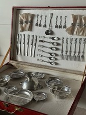Seltenes Puppenstuben-Speiseservice Zinn vollständig im Original Koffer um 1920!