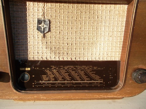 Wega lux röhrenradio 365 - wega,