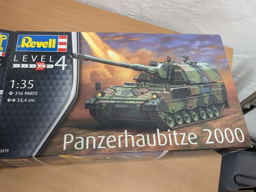 Revell panzerhaubitze 2000 - revell,