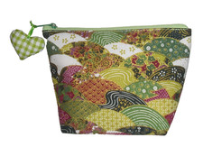 kleine Tasche genäht Kosmetik  Unikat Stoffherz  bunte wellen Golddruck