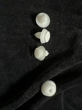 4x febi Clips Klemme Spreizniete Befestigungsclips für MAZDA MITSUBISHI PSA