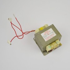 Hochspannungstransformator