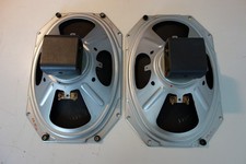 2 Stück Lautsprecher aus