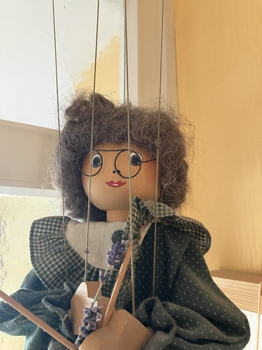 Handgefertigte holzmarionette - handgefertigte,