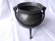 Bronze Grapen, Kessel