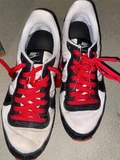 Nike Sportschuhe Oft Getragen