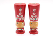 Gewürzstreuer Set aus Holz Püppchen 70er Jahre rot Vintage H 13,5 cm
