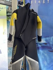 Neopren Tauchanzug CAMARO DamenGr. 42 -7 mm mit Überzieher mit Kopfhaube