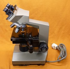 Binokulares Labor Arzt