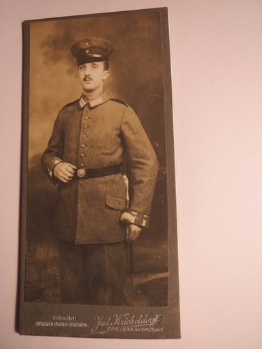 Berlin stehender soldat - soldat, in