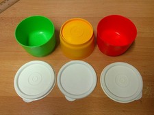Tupperware   3  kleine