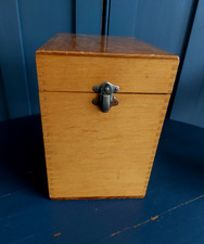 Vintage Holz-Karteikasten hochkant - Aufbewahrung für das Büro - Holzkiste