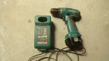 Makita 6271D Akkuschrauber  und Ladegerät