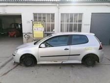 Schlachtfest/ VW Golf 5 V 1,4 16V  Ausschnitt vom Einstieg Nr.62/22