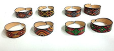 Schöner bunter Ring aus Leder
