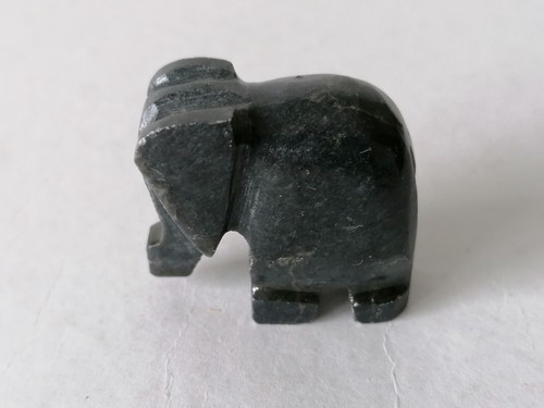 Elefant aus marmor - elefant,
