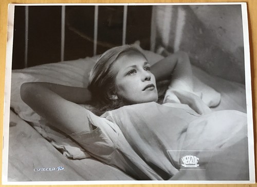 Film ohne titel - titel, hildegard
