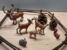 Schleich - 4 Hirsche, Eichhörnchen, Hase + Zaun, Waldtiere Wildtiere Weihnachten