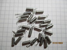 25 Stück Mini Quarz 39500 Hz Oszillator  gebraucht