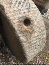 Mühlenstein alter Mahlstein Granitstein runder Deko Mühlenstein