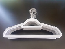 12 Kleiderbügel, Samtbezug, rutschfeste Bügel inkl. Krawattenhalter, Kaufland