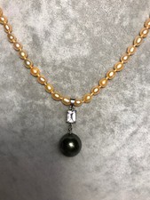 Klassische echte Perlenkette