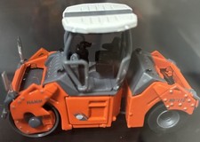 SCHUCO 452580900/25809 (H0,1:87) HAMM Tandemwalze HD+ 110 orange Neuwertig OVP