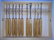 Schnitzwerkzeug Holz gebraucht Ashlay, Pfeil Swiss Made, mit Koffer großes Sorti