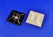 100 Stück Klebesockel