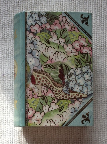 Kleine schachtel buchform - schachtel,