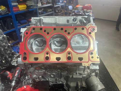 Porsche motor cayenne - porsche,