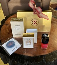 Chanel Collectors Set Luxusproben/Miniaturen/Haarparfum mit Geschenkverpackung