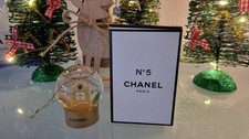 CHANEL No 5  Schneekugel  Snow