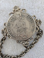 Antiker Rock Stecker