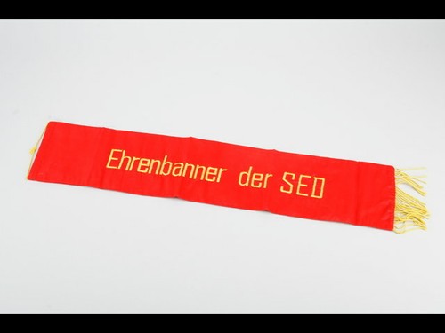 26412 rote fahnenschleife - rote,
