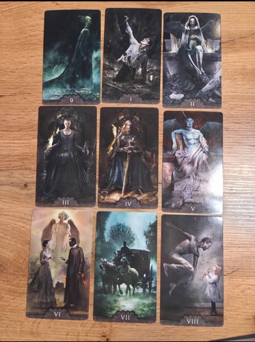 Tarot vampire - v,
