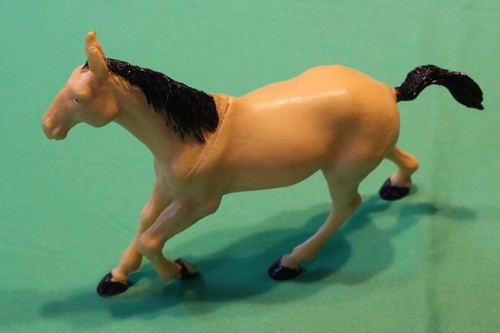 Spielfigur pferd stehend - pferd,
