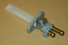 Benzinhahn am Tank für Suzuki