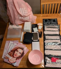 Mary Kay Set 3 Taschen mit Zubehör – NEU und gebraucht – Kosmetik, Make-up, Deko