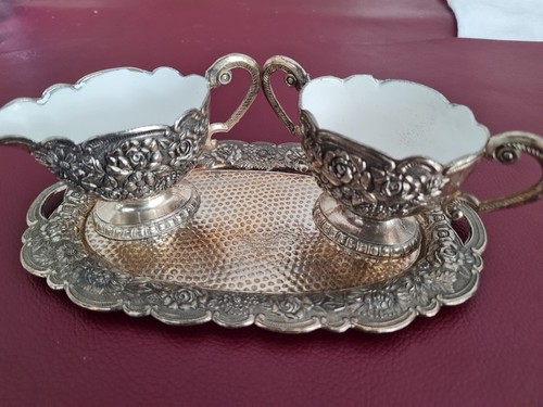 Vintage versilbertes milch - milch, und