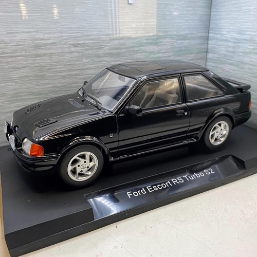 Ford escort turbo mkiv - 1:18,