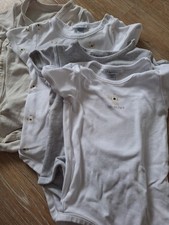 4 Kurzarmbodys weiß & beige Gr. 74 Fagottino / H&M