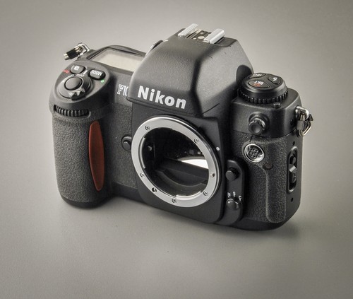 Nikon f100 analoge - nikon,
